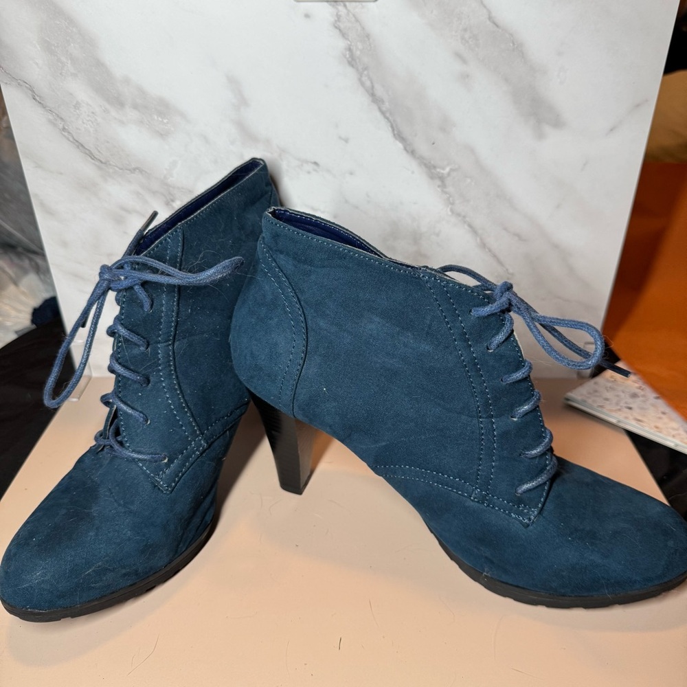 Rialto Teal Lace-Up Heeled Boots - Picture 5 of 7